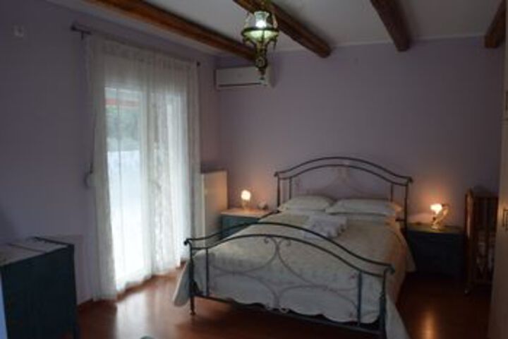 Room 13 of 24