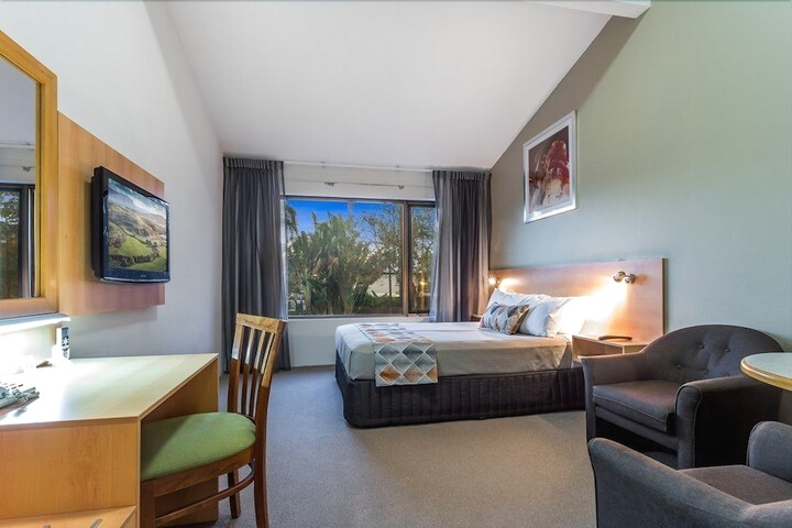 Room 3 of 35