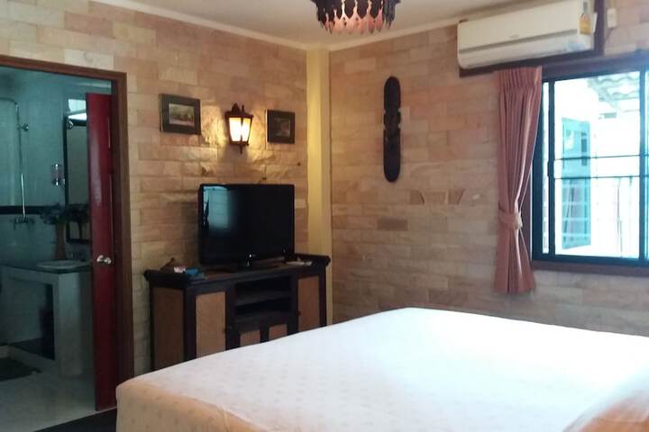 Room 9 of 75