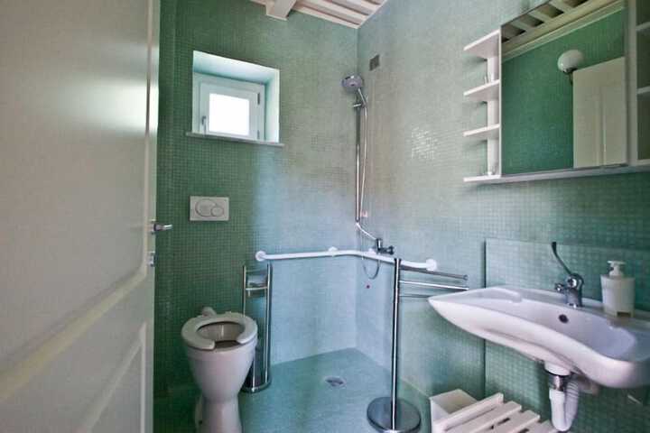 Clean Restrooms
