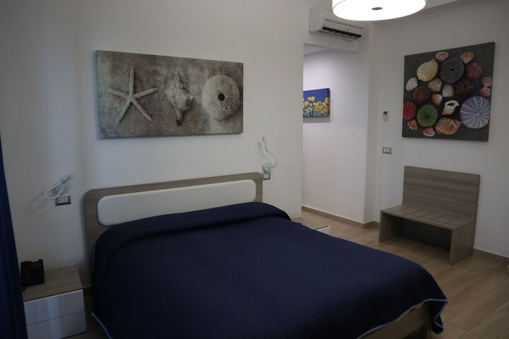 Room 12 of 54