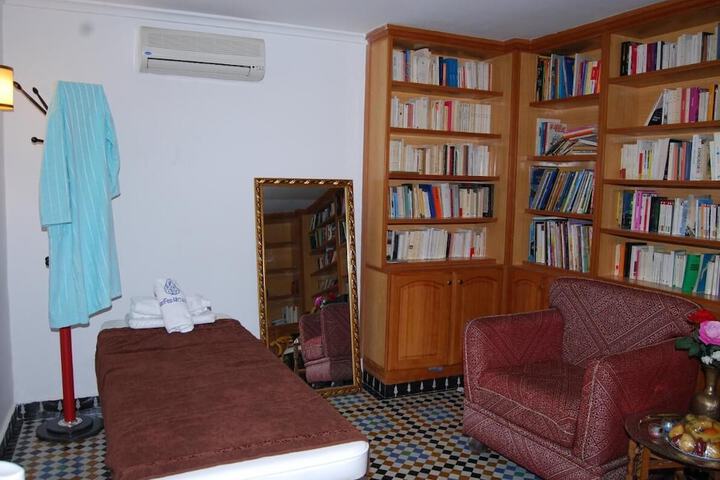 Room 4 of 26