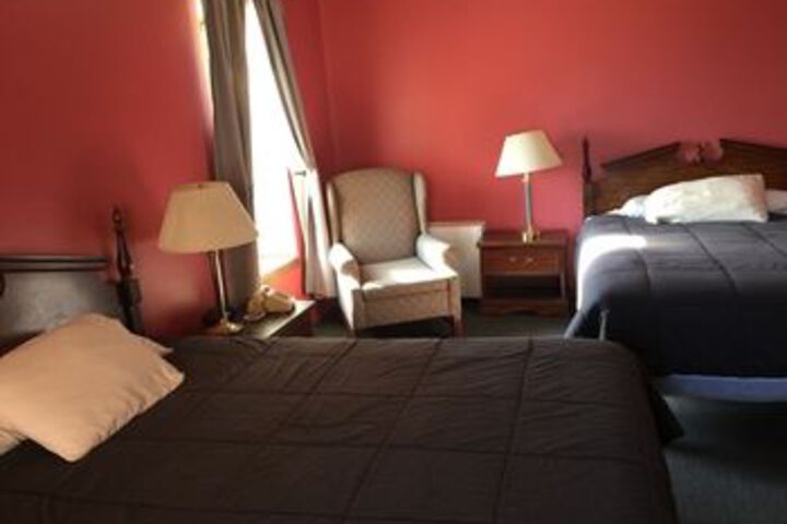 Room 17 of 49
