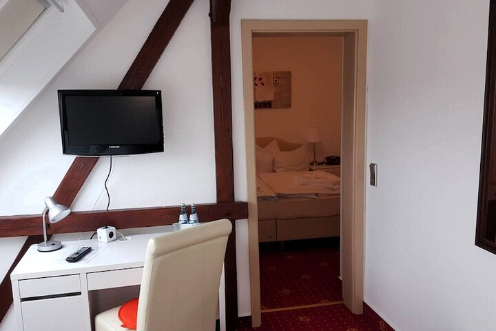 Room 14 of 85