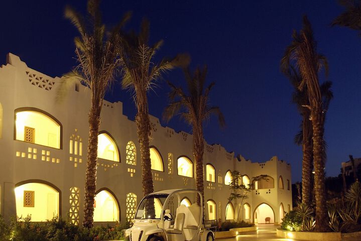 Hotel Entry