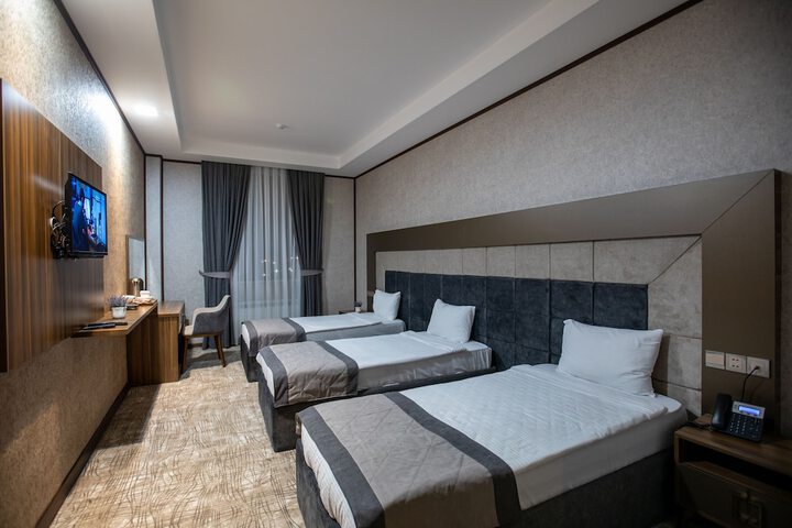 Room 2 of 19