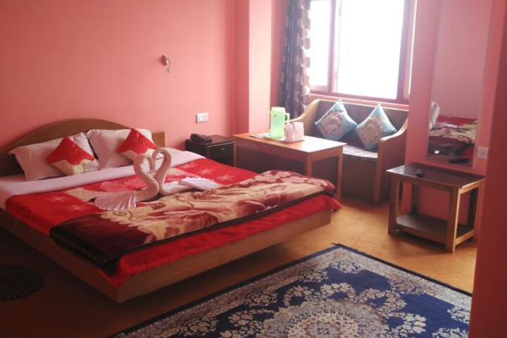 Hotel Bhaichung Palace