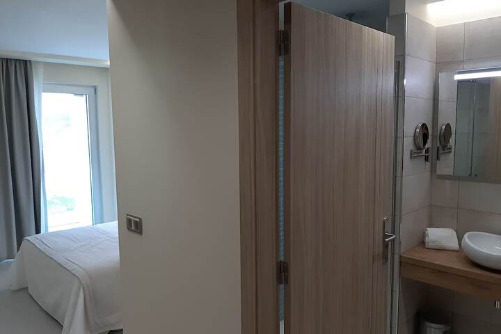 Room 19 of 30