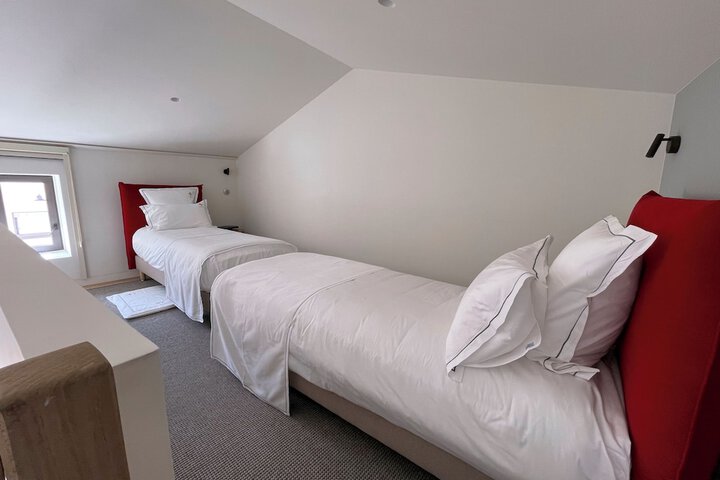Room 8 of 44
