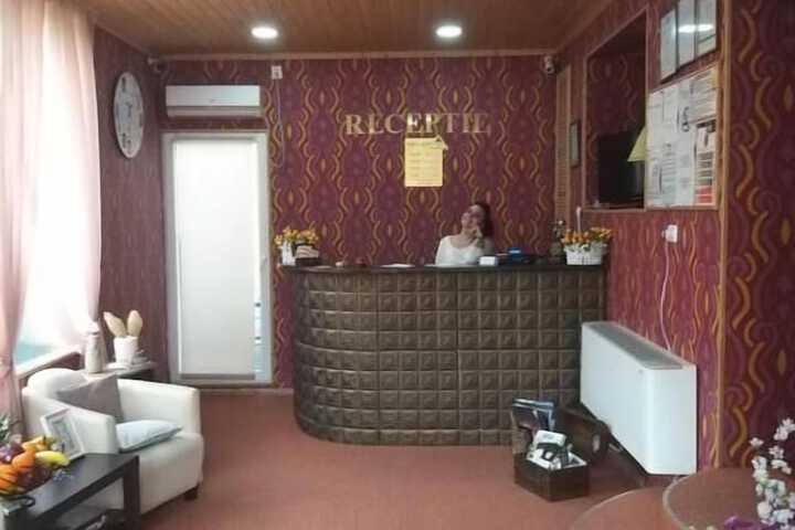 Guest Lobby