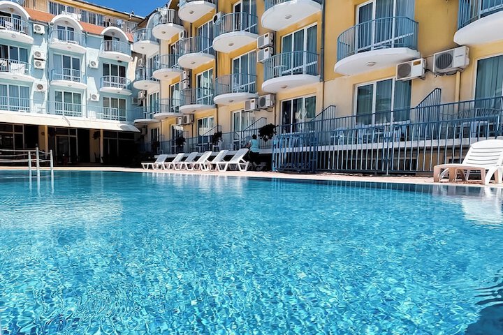 Mint Family Hotel