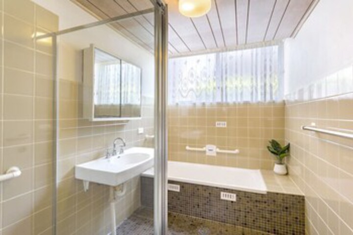 Room 2 of 12
