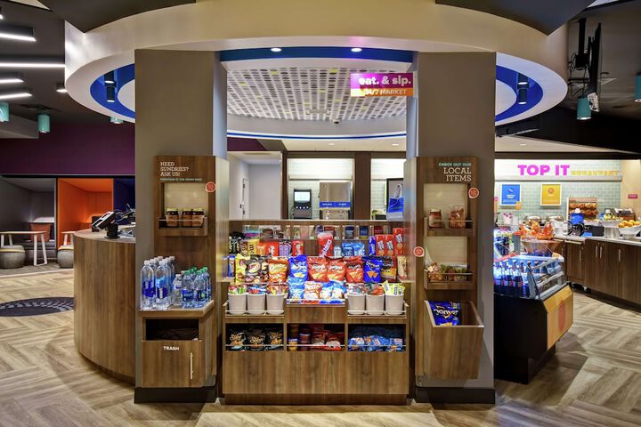 Snack bar