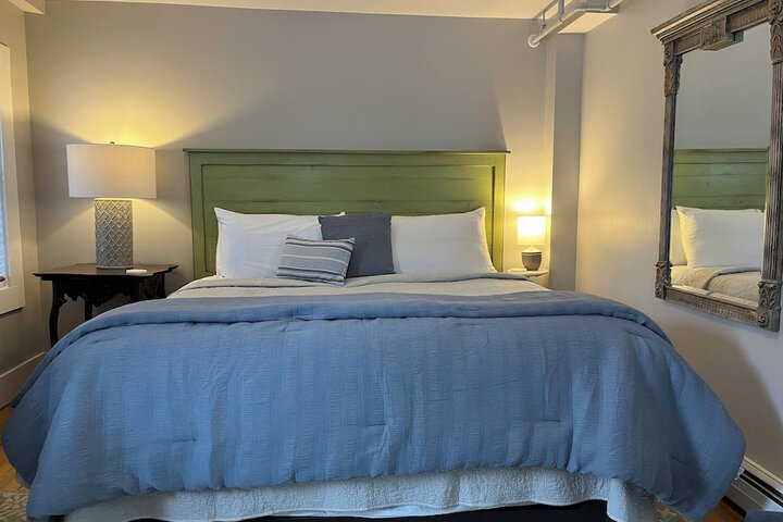 Room 13 of 64