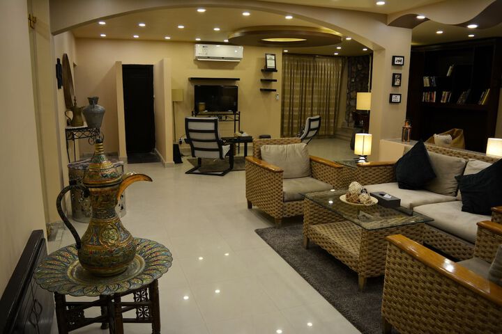 Hotel Interior 6 of 49
