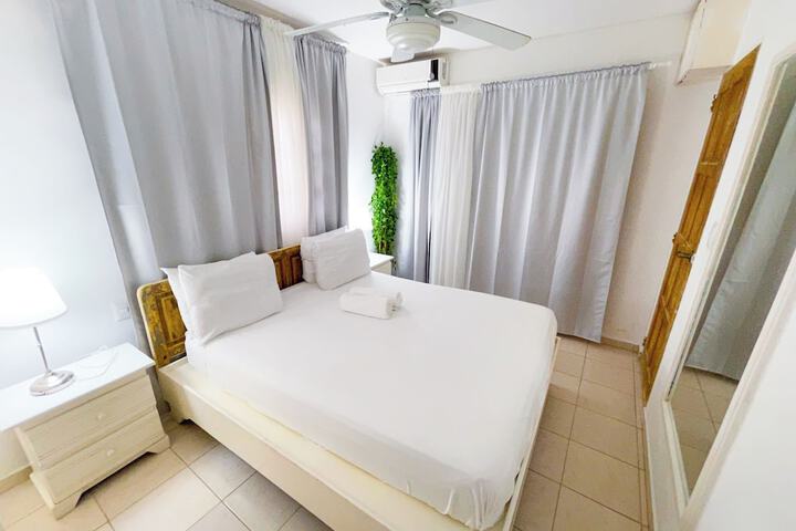 Room 55 of 267