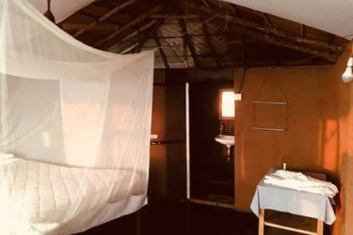 Room 13 of 23