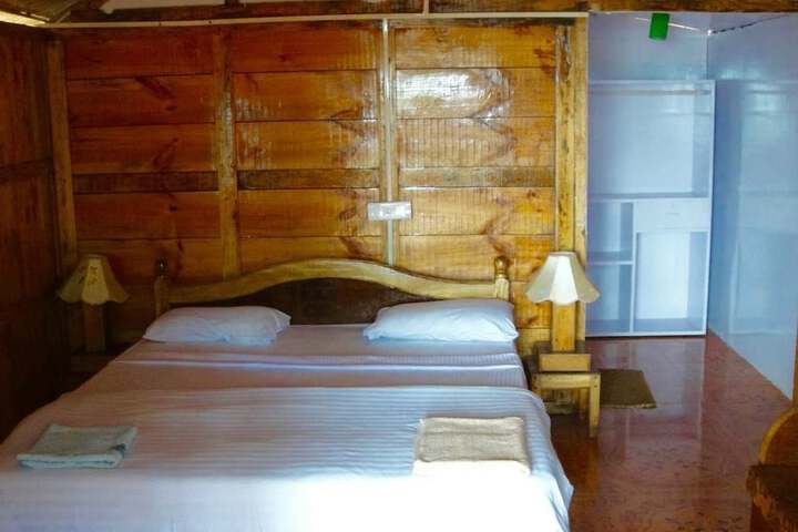 Room 5 of 78