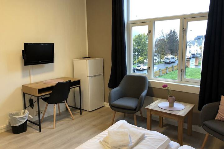 Room 7 of 63