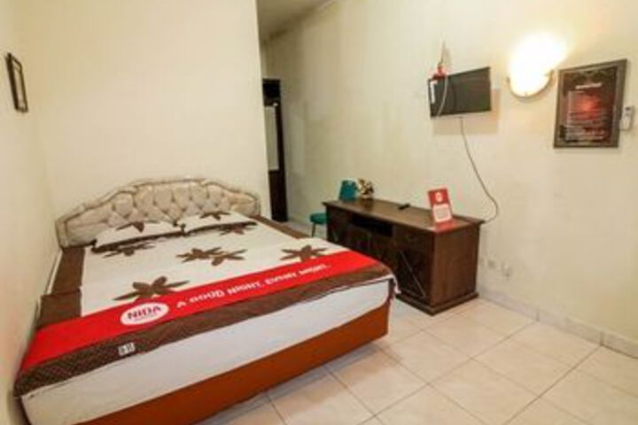 Room 53 of 79