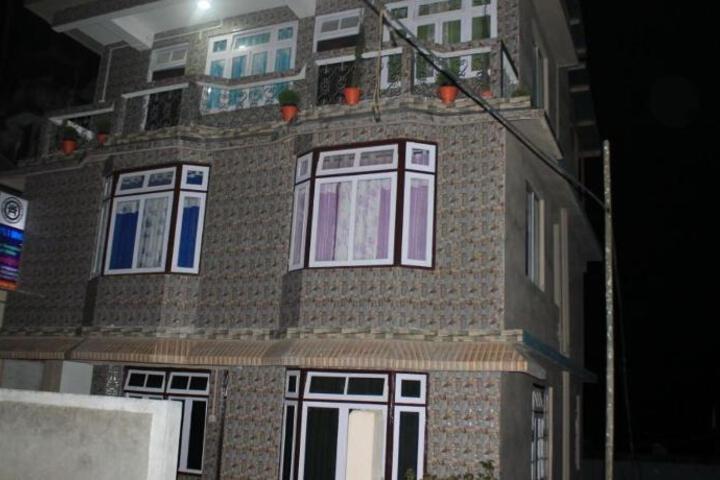 Vamoose Olive Homestay Aritar