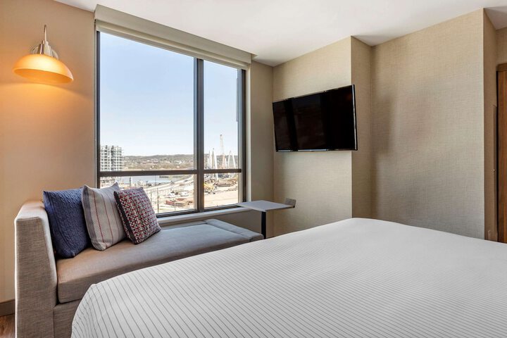 Cambria Hotel Washington D.C. Navy Yard Riverfront Washington