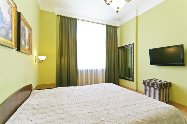 Room 14 of 171