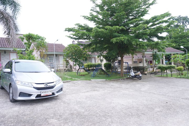 Property Grounds 37 of 42
