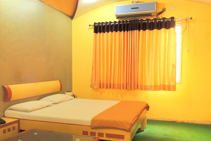 Hotel Interior 10 of 16