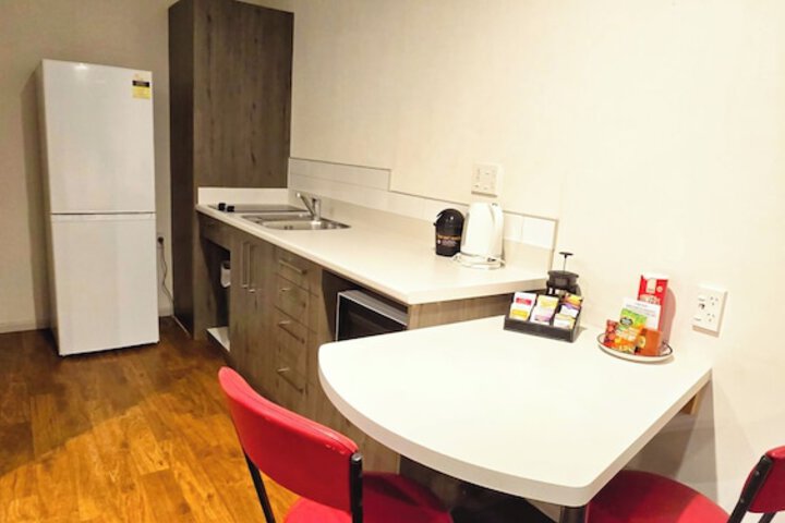 Room 65 of 175
