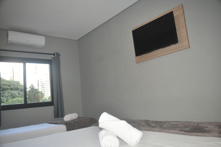 Room 16 of 33