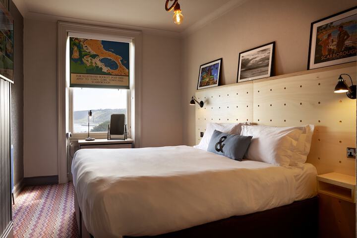 Room 22 of 60
