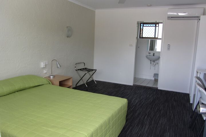 Room 26 of 48
