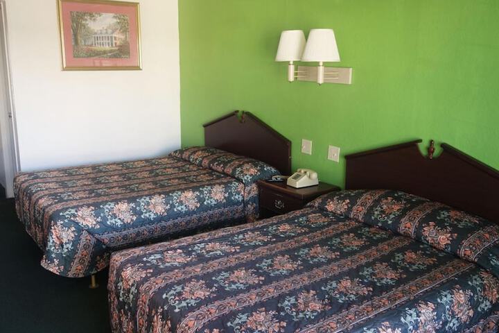 Room 11 of 30