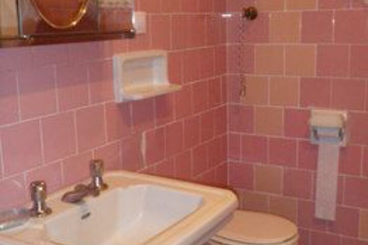 Room 4 of 22