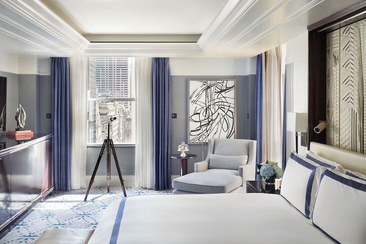 Room 42 of 101