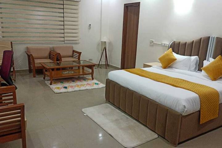 Room 10 of 47