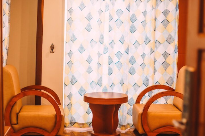 Room 37 of 79