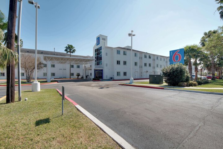 Exterior Photo