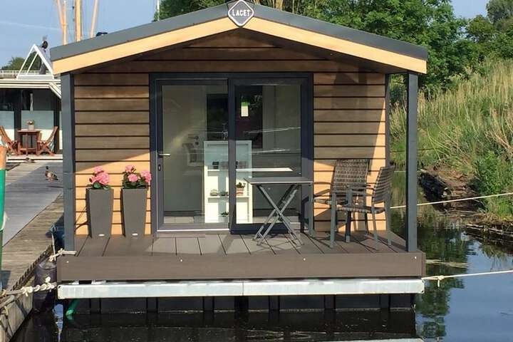 Hausboot Resort Nordseeküste in Wilhelmshaven