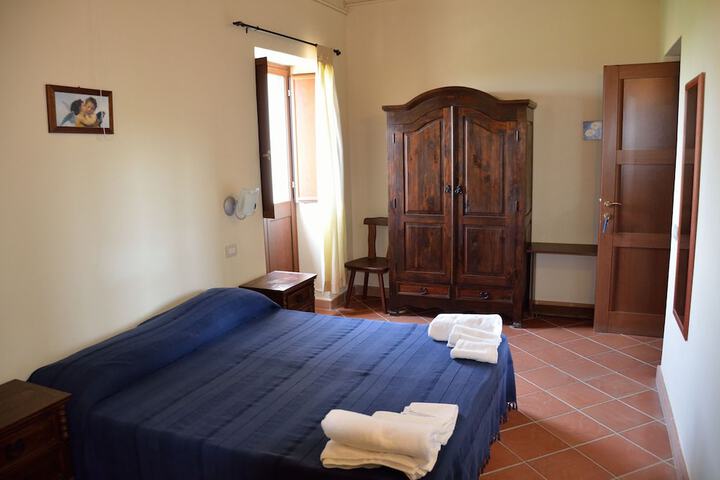 Room 15 of 27