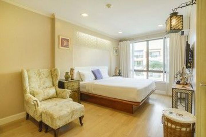 Room 30 of 80