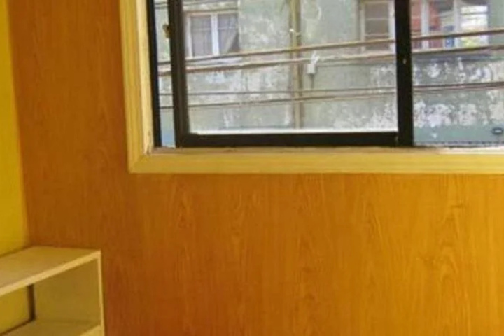 Room 13 of 23