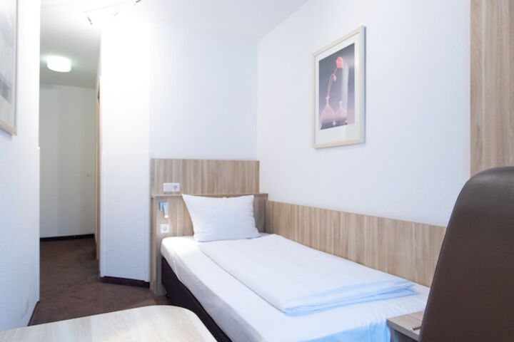 Room 10 of 55