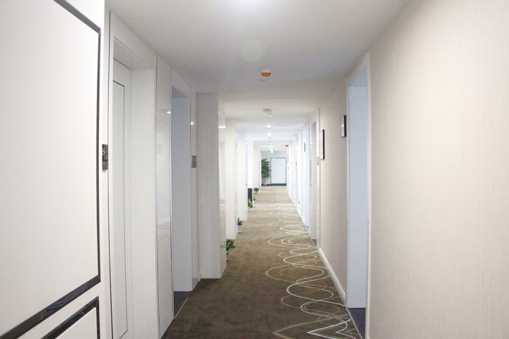 Qingya Hotel (Linyidu District Central Hospital)