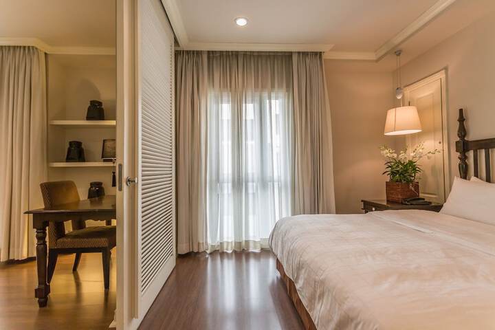 Room 5 of 40