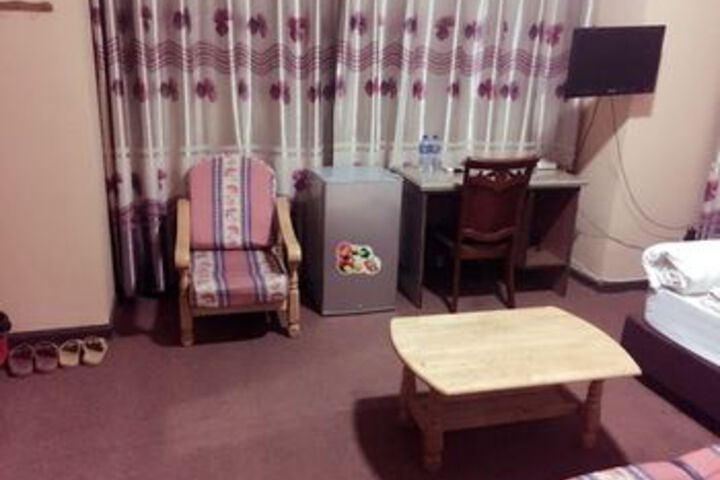 Room 18 of 30