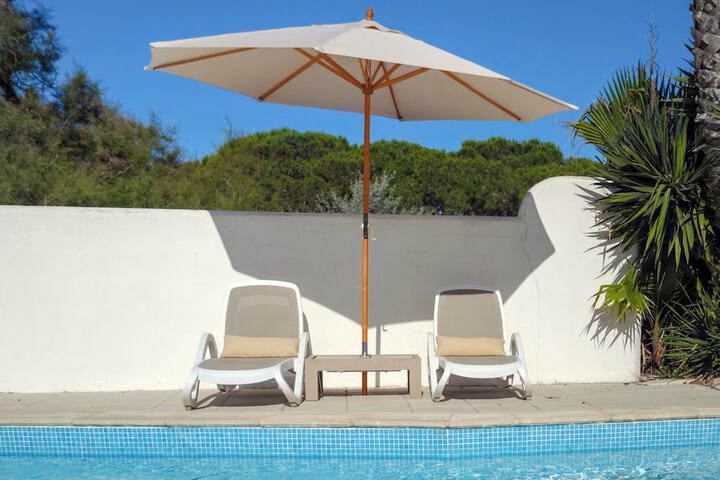Pool 42 of 143