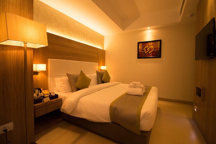 Room 3 of 30