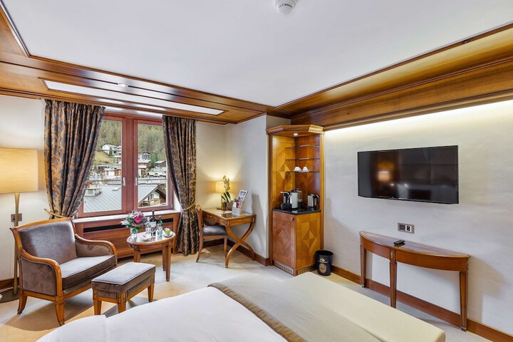 Room 22 of 180